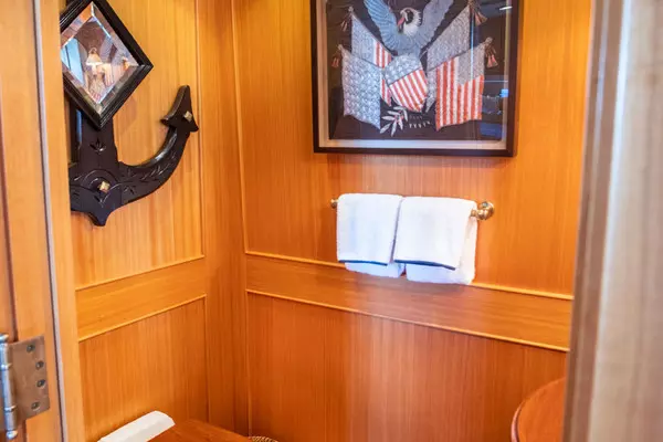 1999 Palmer Johnson 100