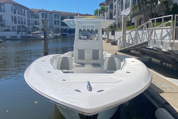 2021 Invincible 36 Open Bow