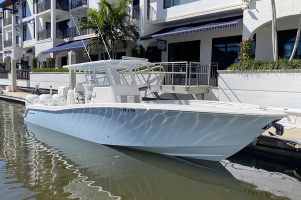 2021 Invincible 36 Open Profile