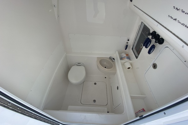 2021 Invincible 36 Open Console Storage_Head