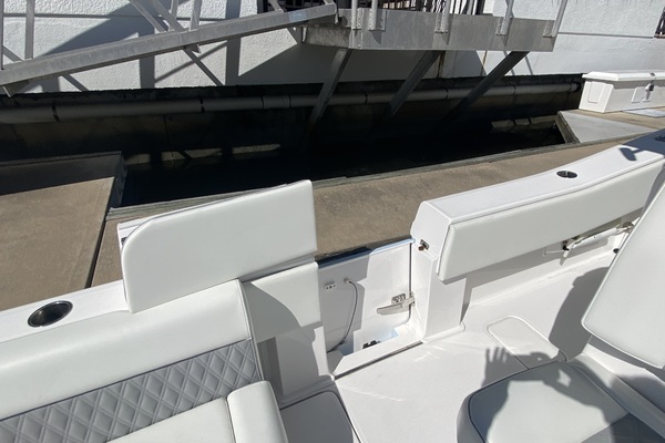 2021 Invincible 36 Open Side Boarding Door