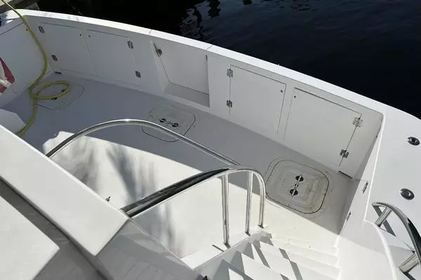 Photo of the 2002 President 100 Motor Yacht "Glen Ellen"