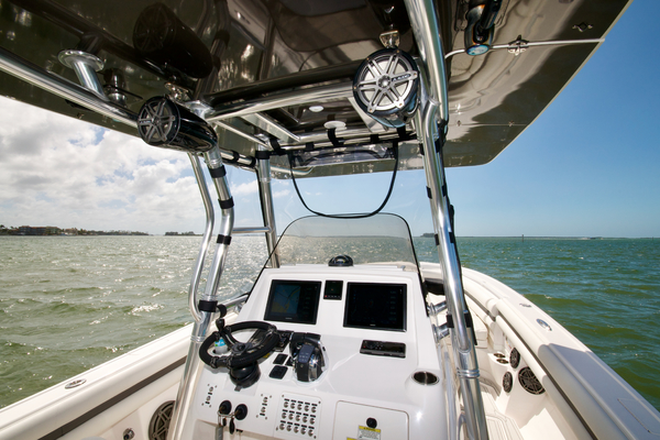 2014 327 Intrepid Open - Knot on Call - Lower Helm