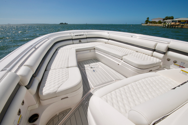 2014 327 Intrepid Open - Knot on Call - Bow Seating