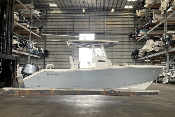 2019 Cobia 240 Center Console