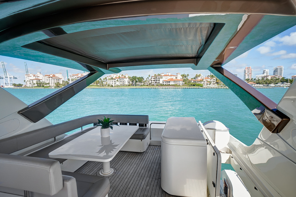 Mojo 69ft Ferretti Yachts Yacht For Sale