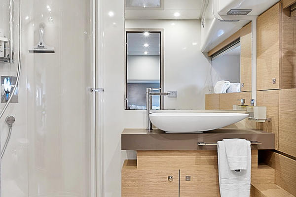 Mojo 69ft Ferretti Yachts Yacht For Sale