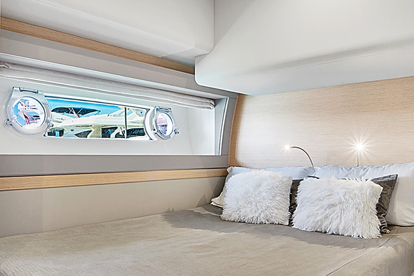 Mojo 69ft Ferretti Yachts Yacht For Sale