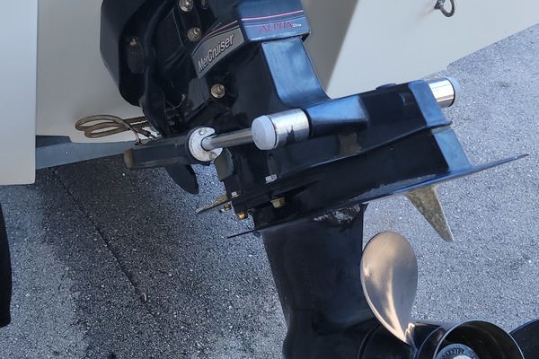 18ft Bayliner Yacht For Sale