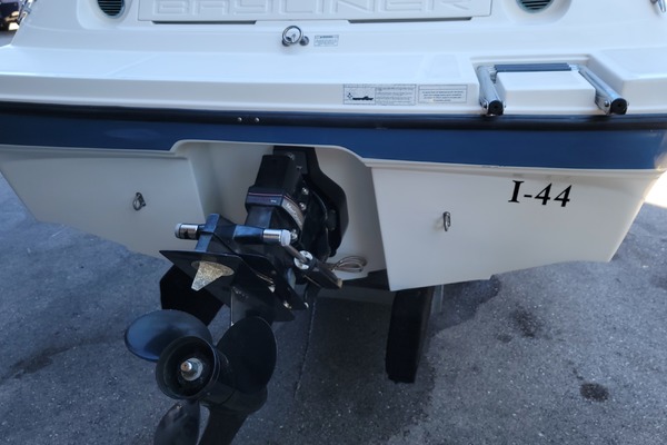 18ft Bayliner Yacht For Sale