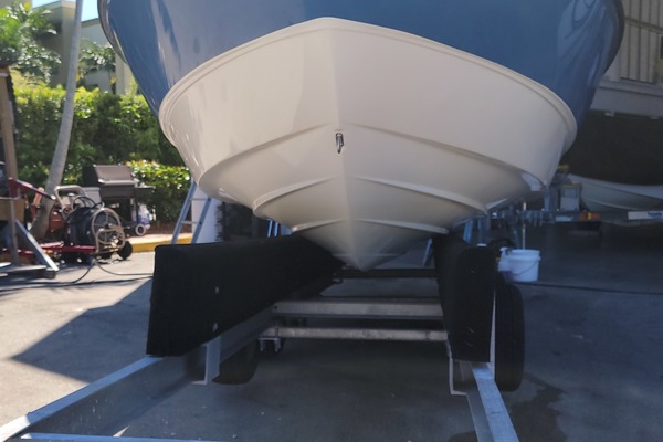 18ft Bayliner Yacht For Sale