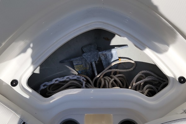 18ft Bayliner Yacht For Sale