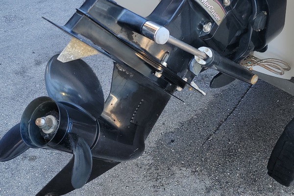 18ft Bayliner Yacht For Sale