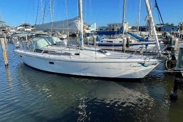 Amara 36ft Catalina Yacht For Sale