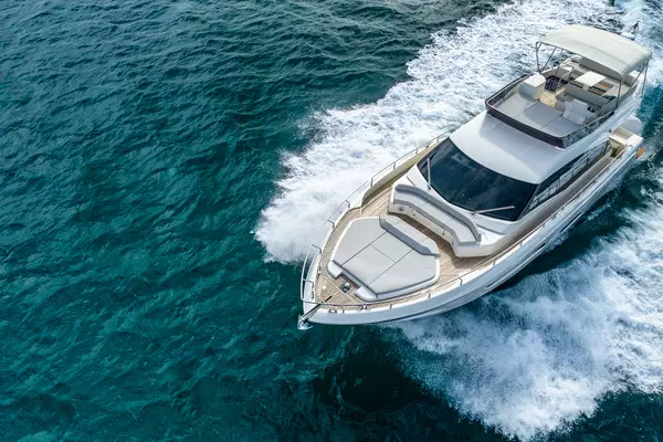 55ft Ferretti Yachts Yacht For Sale