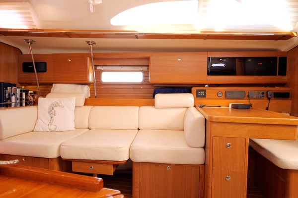 Down Time 44ft Catalina Yacht For Sale
