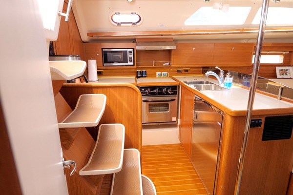 Down Time 44ft Catalina Yacht For Sale