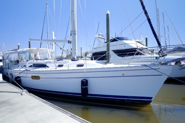 Down Time 44ft Catalina Yacht For Sale