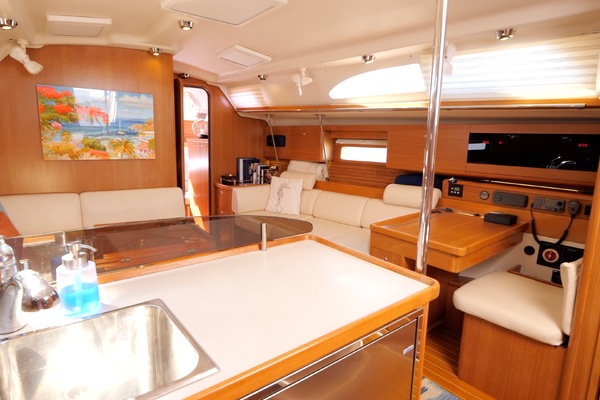 Down Time 44ft Catalina Yacht For Sale