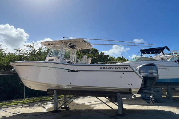 30-ft-Grady-White-2013-306 CANYON-Fajardo Puerto Rico yacht for sale