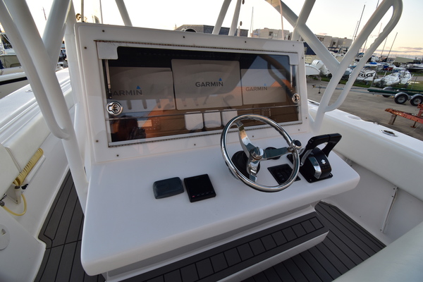 2014 Sea Hunter 40 Center Console Keri Ann