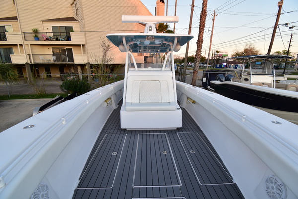 2014 Sea Hunter 40 Center Console Keri Ann