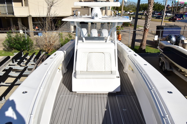 2014 Sea Hunter 40 Center Console Keri Ann