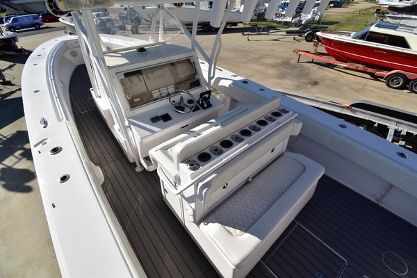 2014 Sea Hunter 40 Center Console Keri Ann