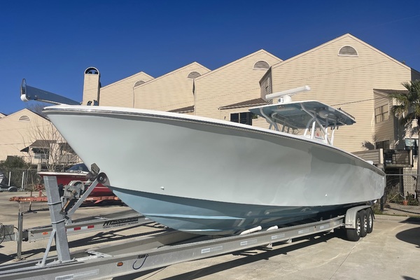 2014 Sea Hunter 40 Center Console Keri Ann