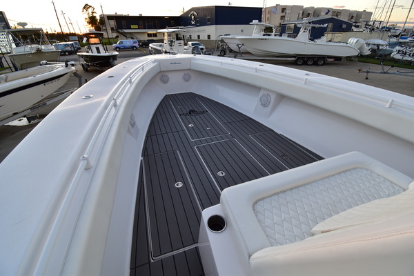 2014 Sea Hunter 40 Center Console Keri Ann