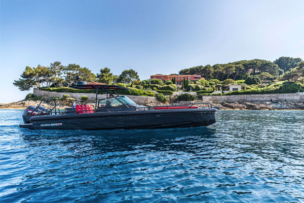 28-ft-Axopar-2022-Brabus Shadow 500-Palm Beach Florida United States yacht for sale