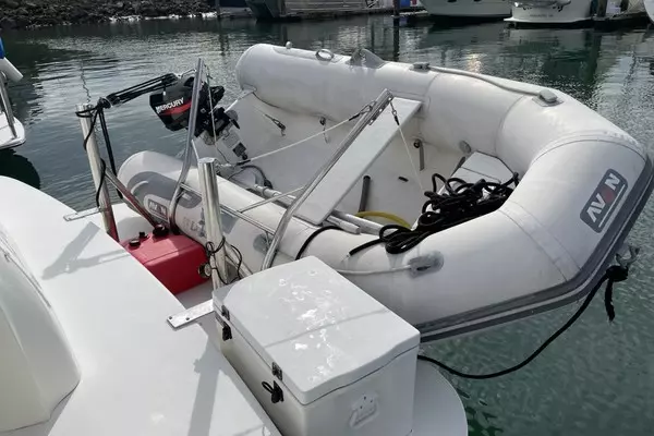 Sea Ray Sundancer 370 Yacht For Sale