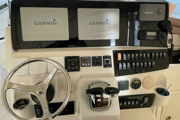 2008 Hydra-Sports 35