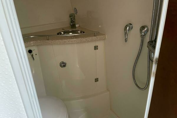 2008 Hydra-Sports 35