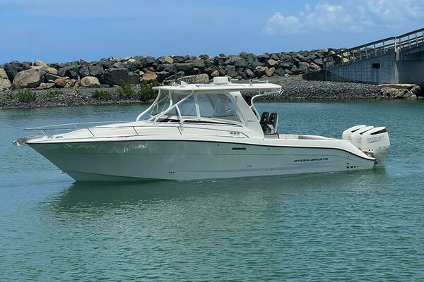 2008 Hydra-Sports 35