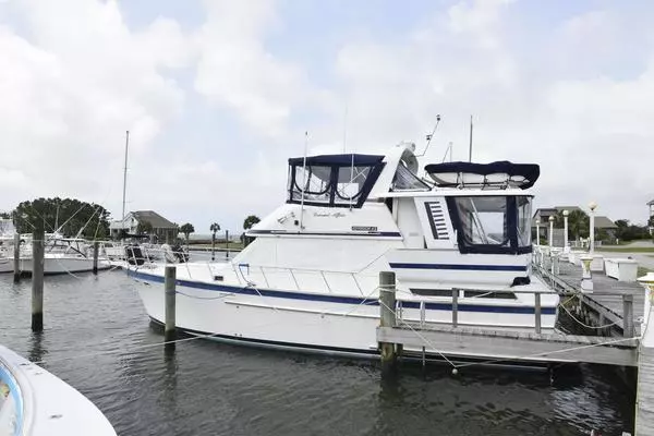 Photo of the 1987 Jefferson Sundeck "Current Affair"