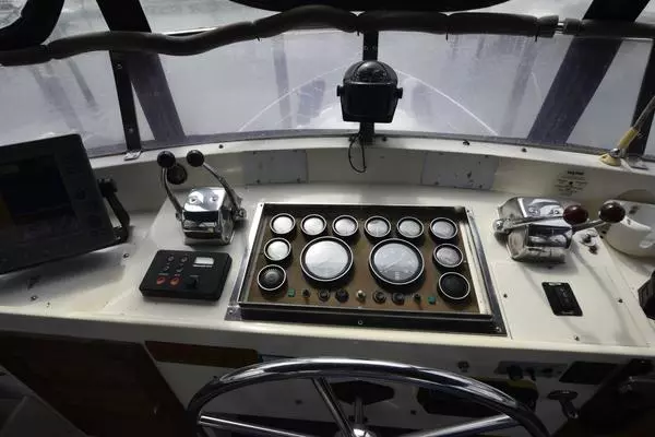 Photo of the 1987 Jefferson Sundeck "Current Affair"