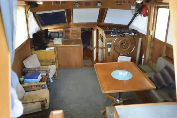 Photo of the 1987 Jefferson Sundeck "Current Affair"