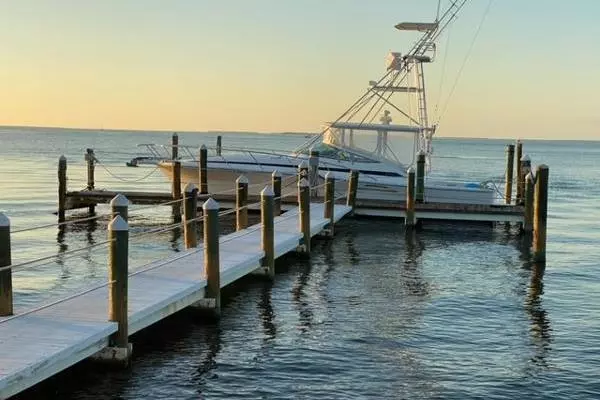 Photo of the 2000 Riviera 4000 Offshore "Island Time"