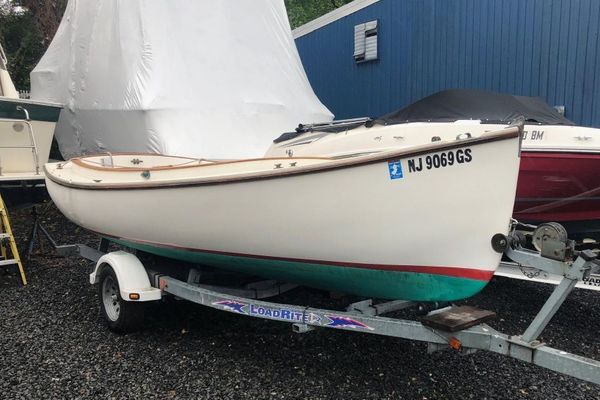 18ft Marshall Yacht For Sale