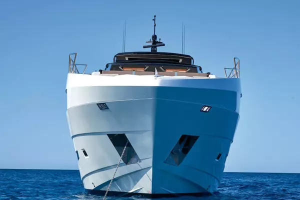 Photo of the 2022 Astondoa 100 Century