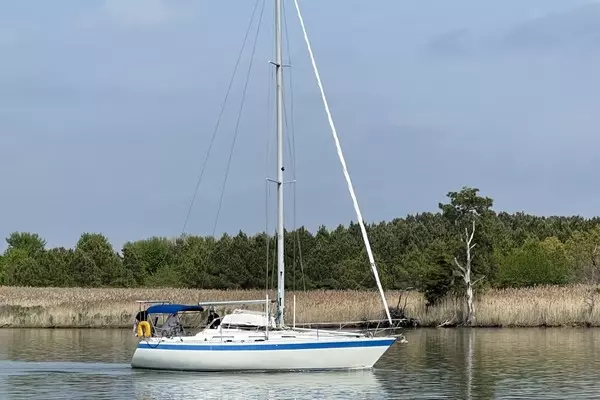 Belum 35ft Wauquiez Yacht For Sale