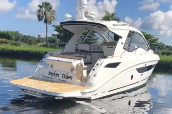 2018 Sea Ray 35