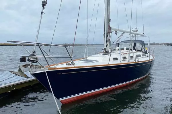 TIOGA 42ft Sabre Yacht For Sale