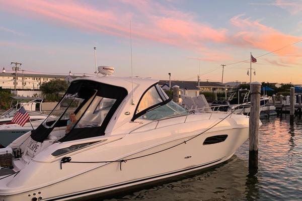 37-ft-Sea Ray-2011-Amityville New York United States yacht for sale