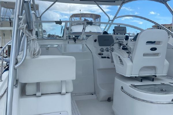 32ft Pro Line Yacht For Sale