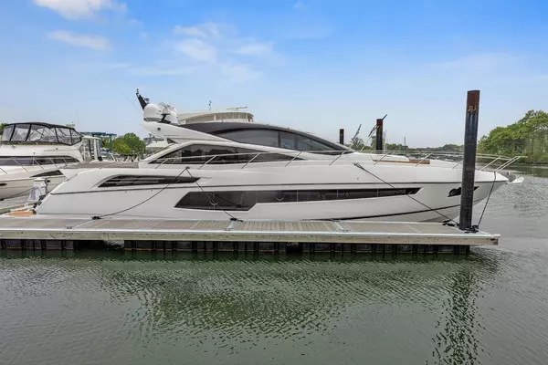 2015 Sunseeker 68