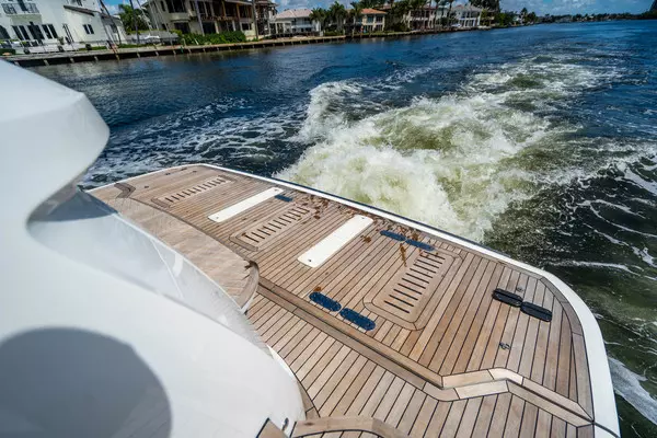 2018 Princess 62