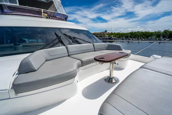 2018 Princess 62