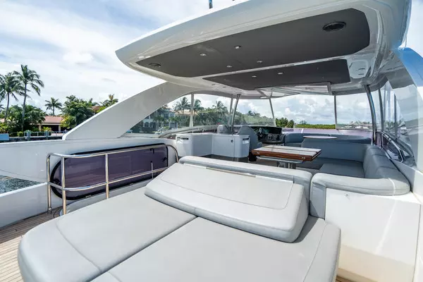 2018 Princess 62